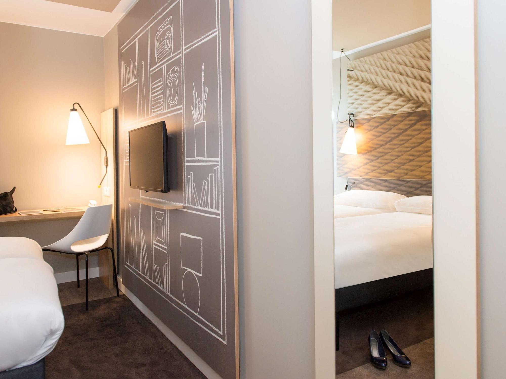 Отель Ibis Wavre Brussels East Экстерьер фото