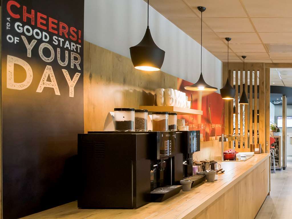 Отель Ibis Wavre Brussels East Ресторан фото