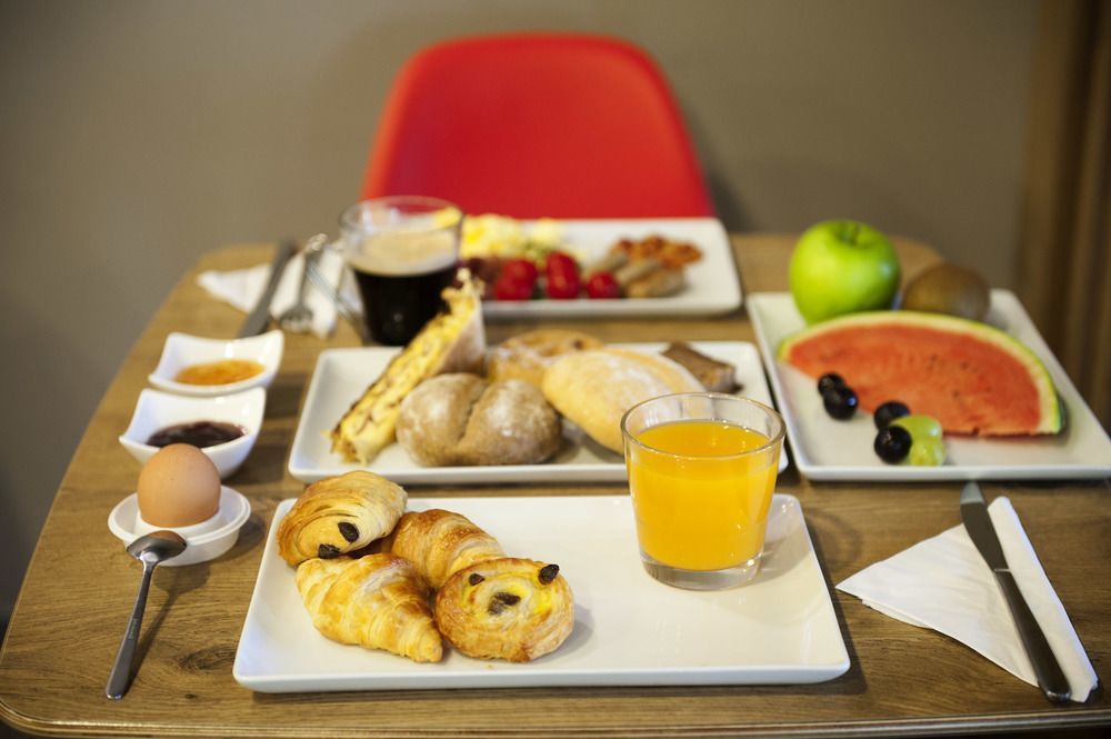 Отель Ibis Wavre Brussels East Экстерьер фото