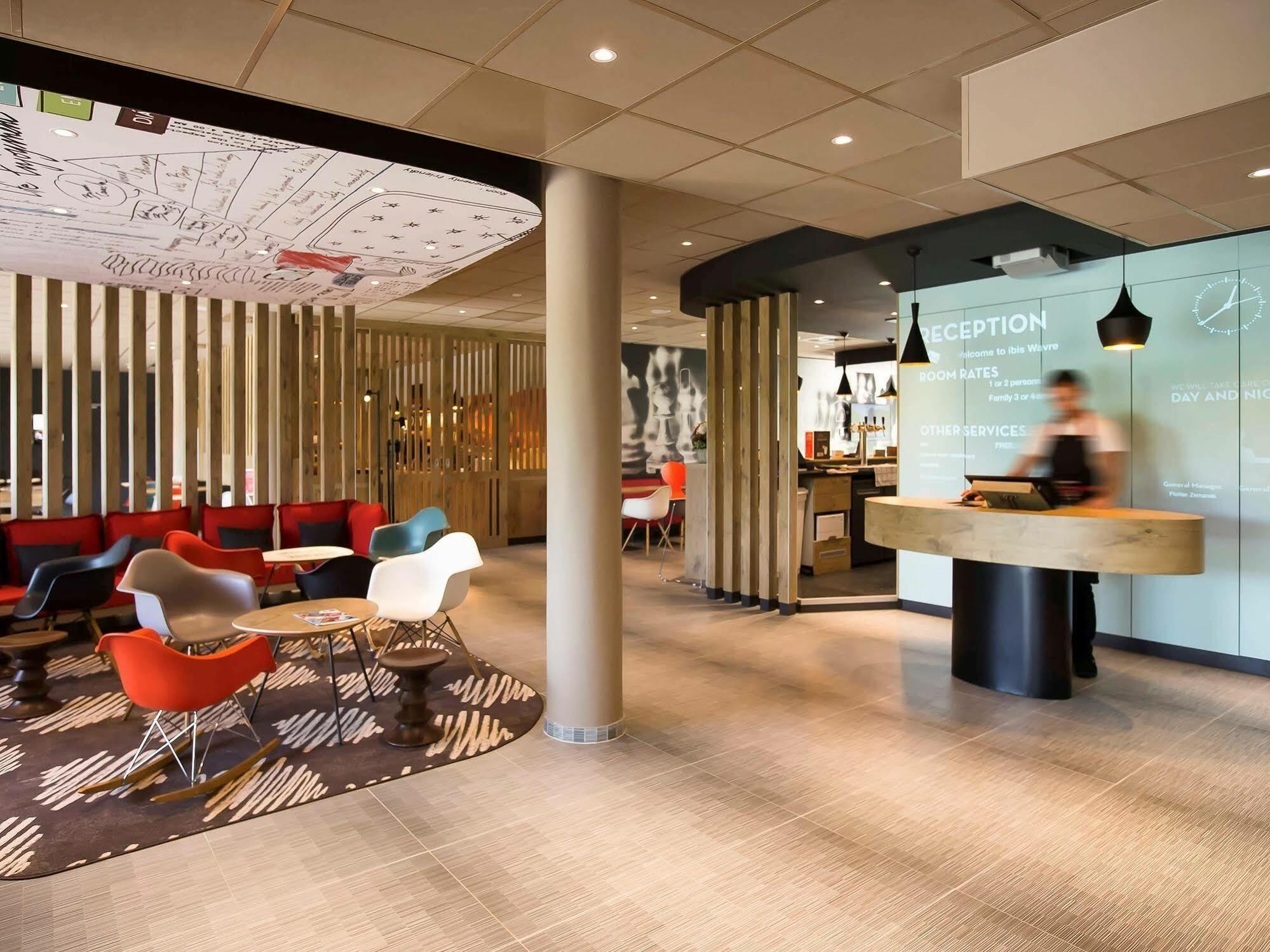 Отель Ibis Wavre Brussels East Экстерьер фото
