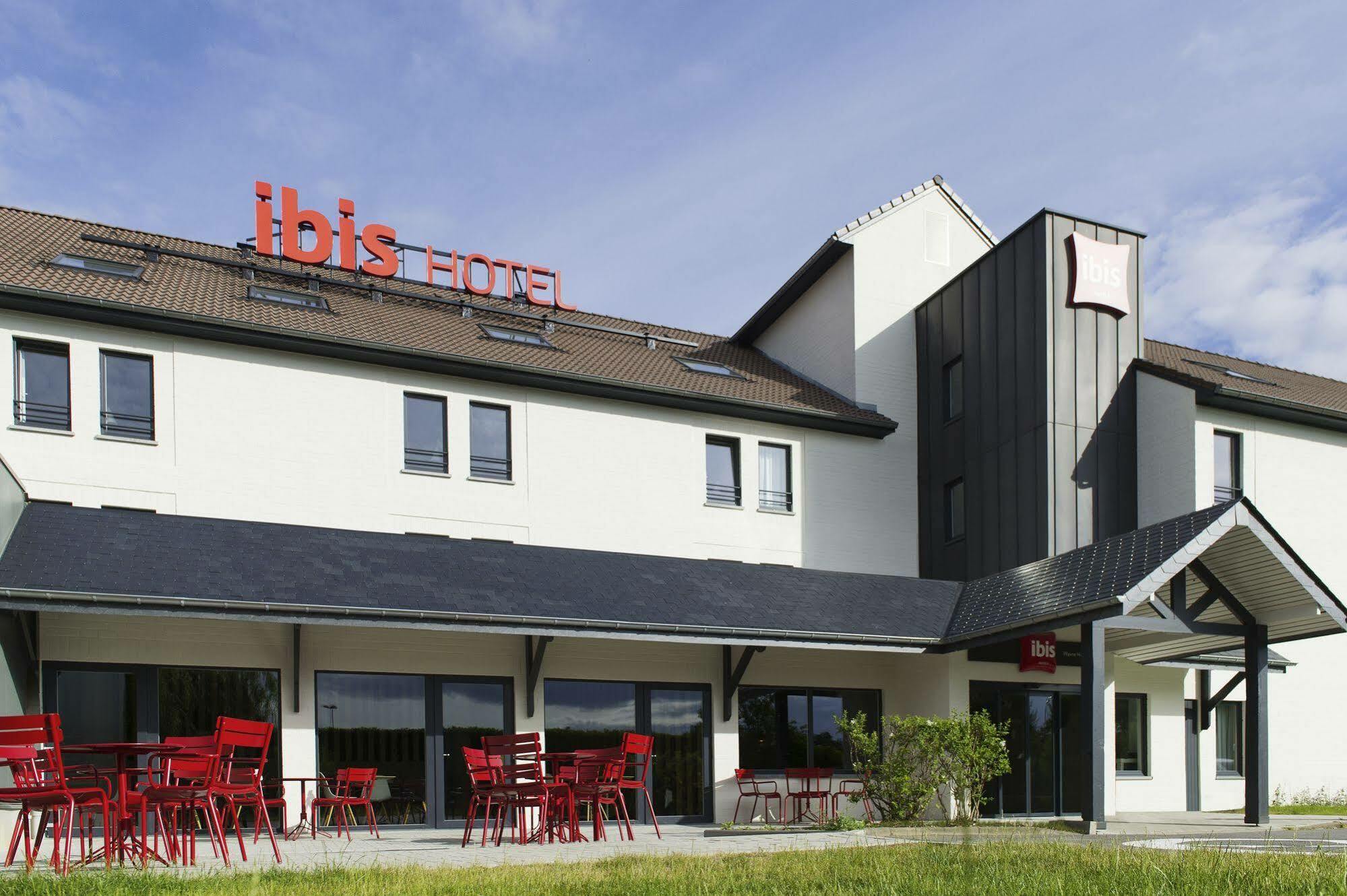 Отель Ibis Wavre Brussels East Экстерьер фото