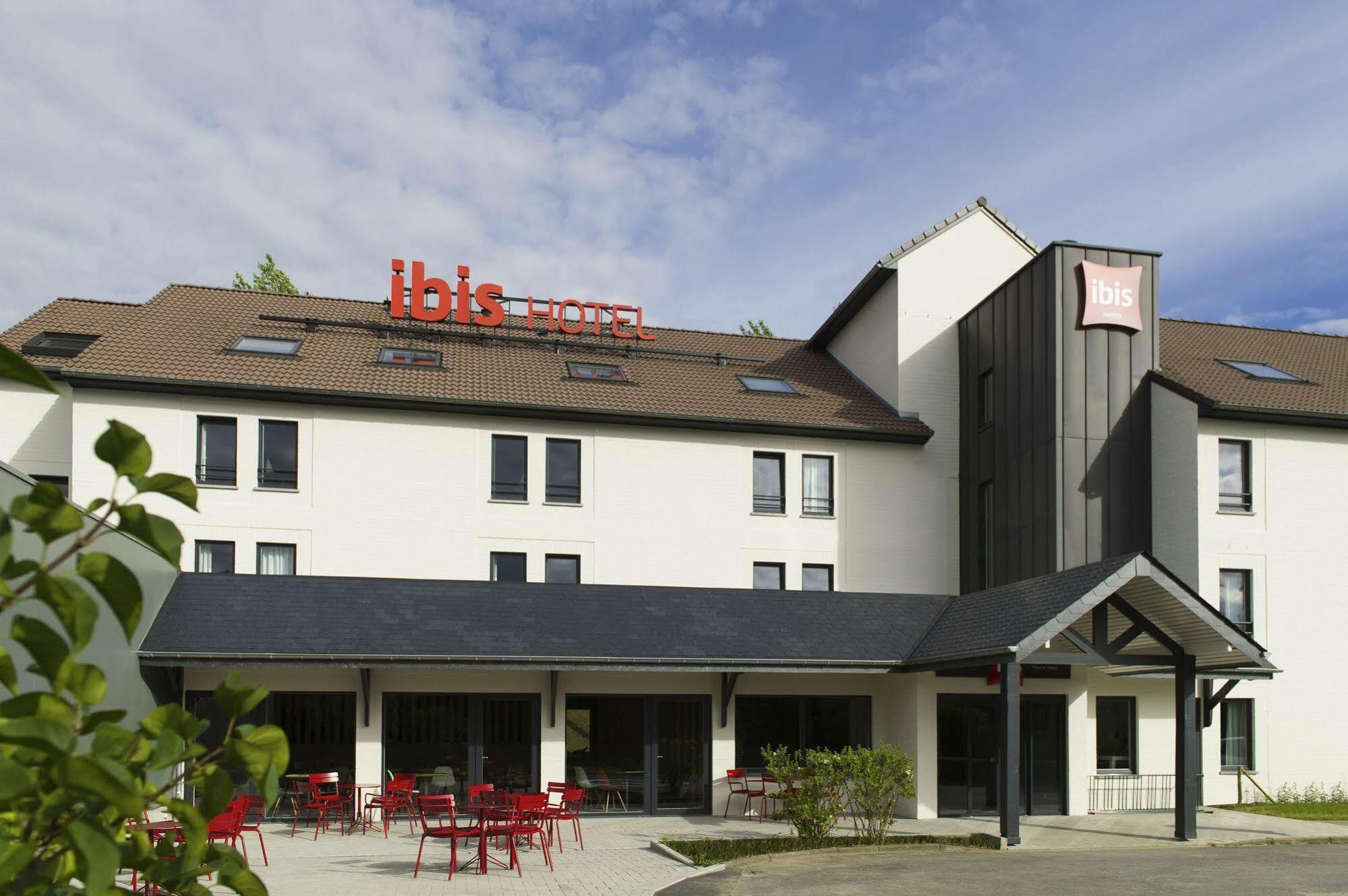 Отель Ibis Wavre Brussels East Экстерьер фото
