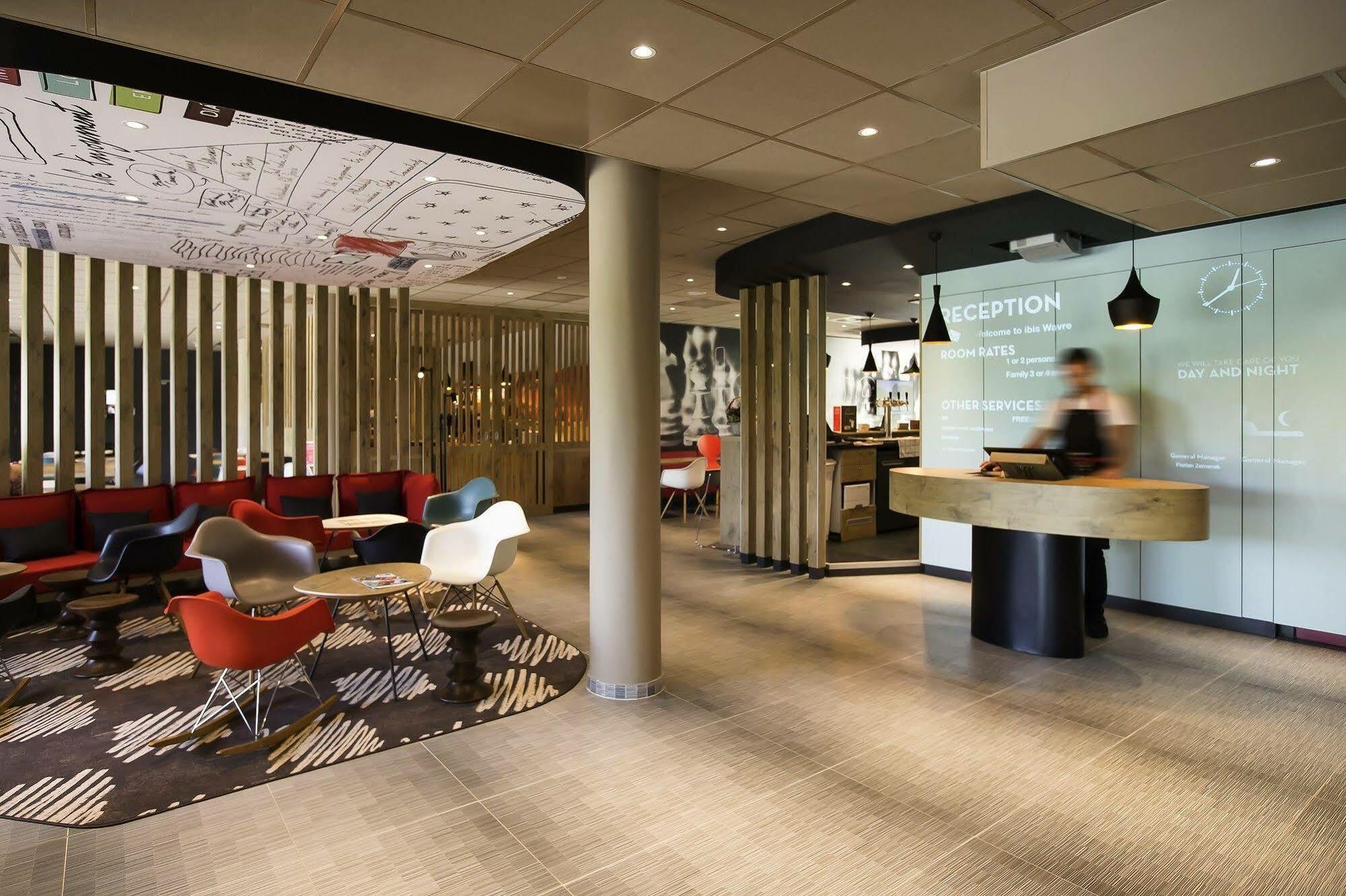 Отель Ibis Wavre Brussels East Экстерьер фото