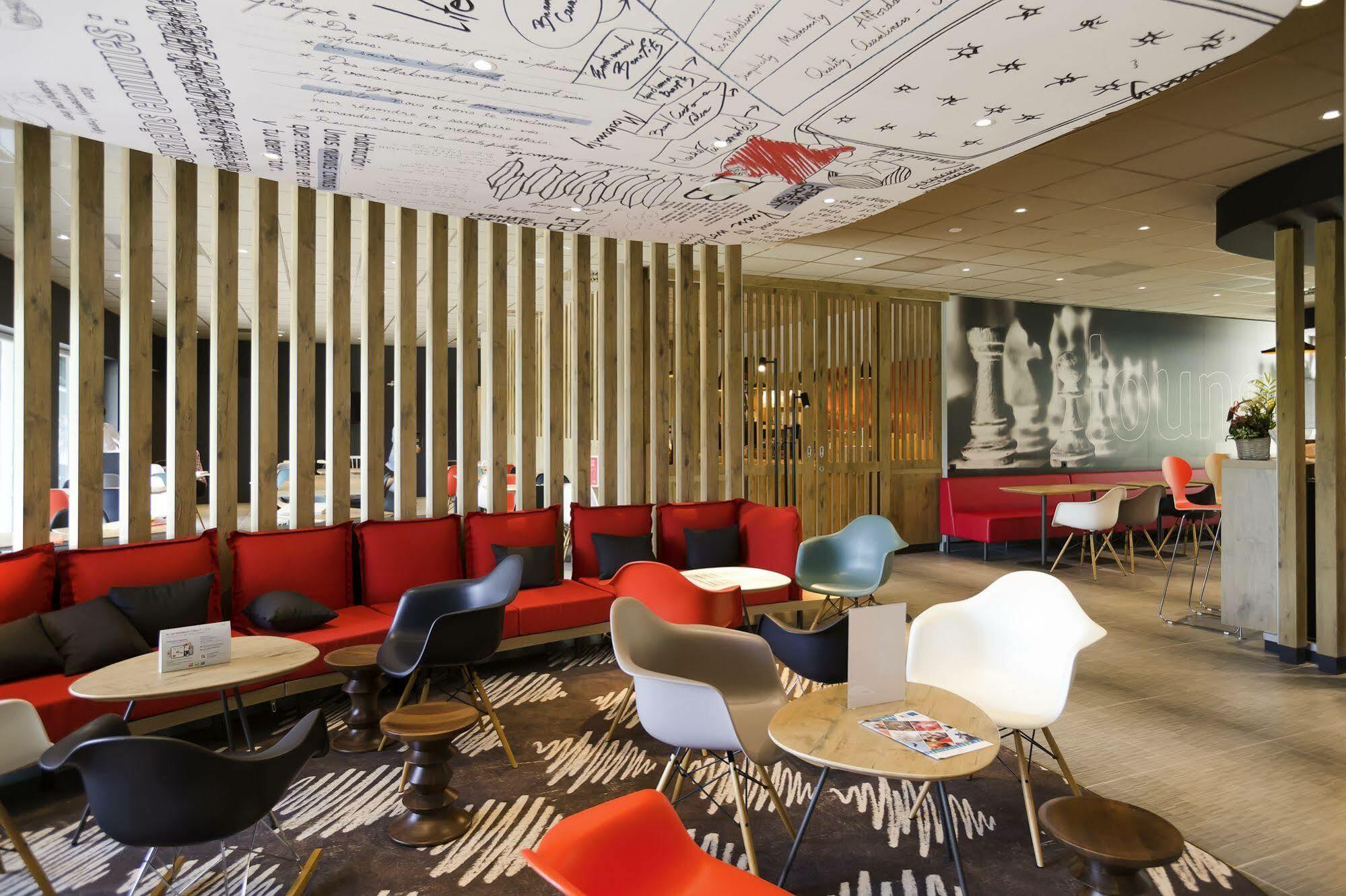 Отель Ibis Wavre Brussels East Экстерьер фото