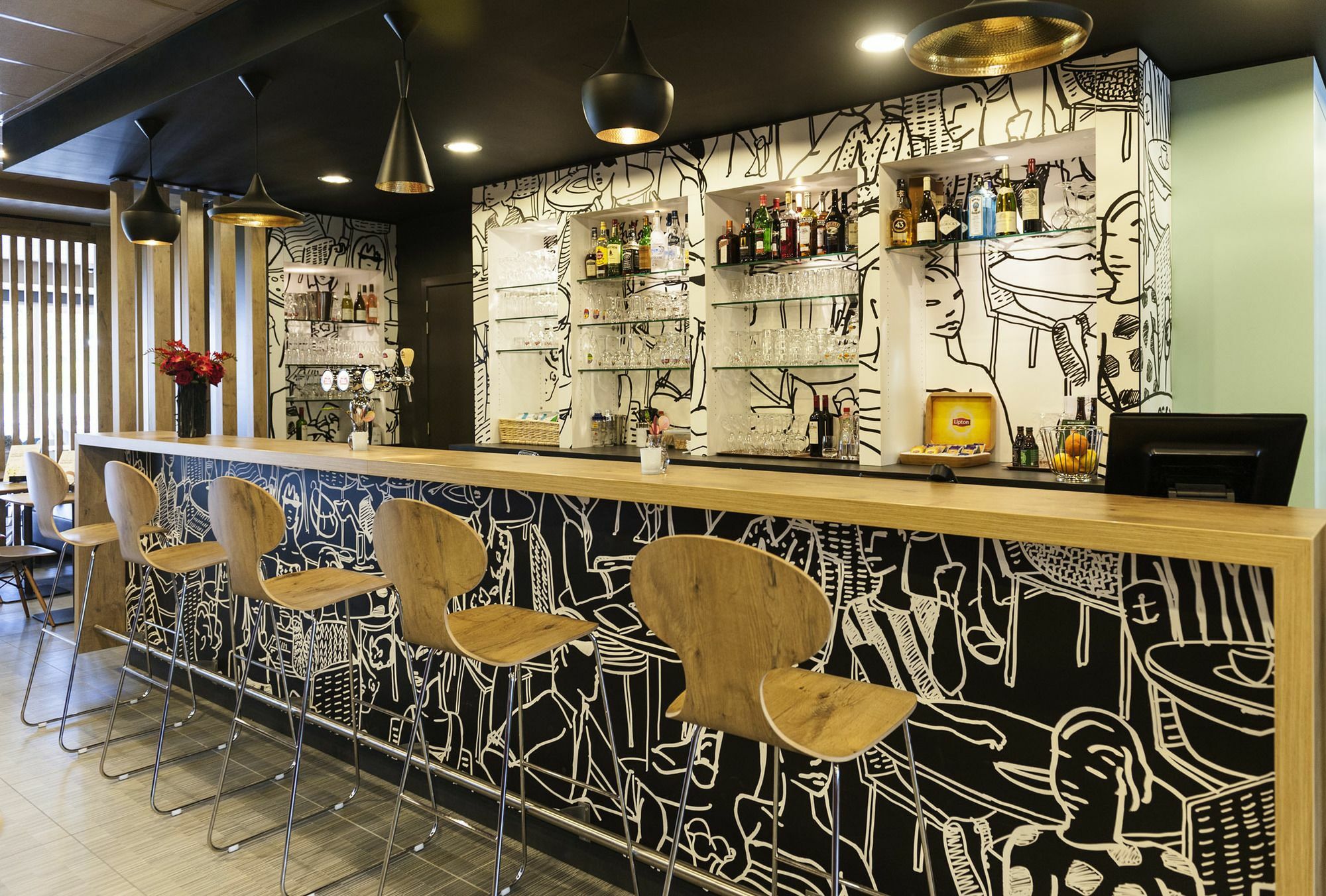 Отель Ibis Wavre Brussels East Экстерьер фото