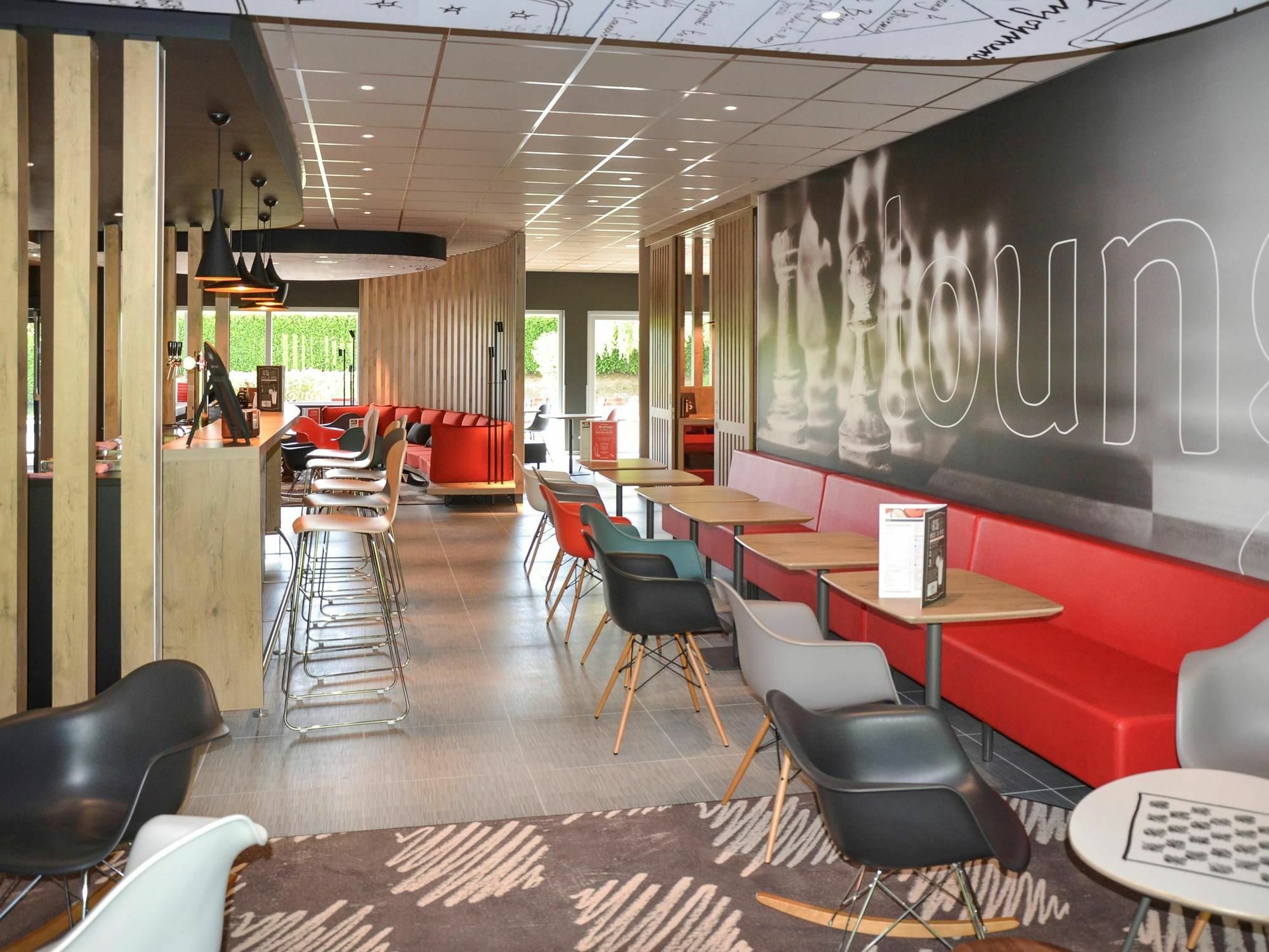 Отель Ibis Wavre Brussels East Экстерьер фото